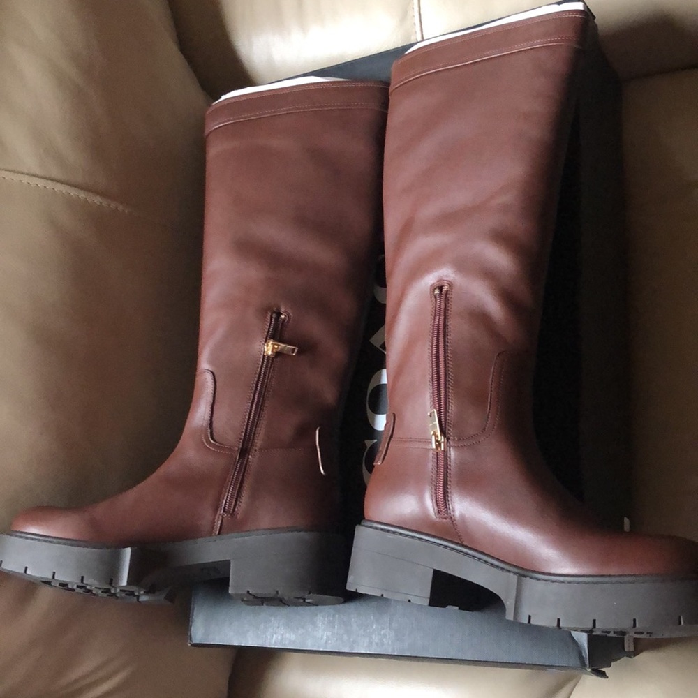 SALE!! NEW COACH Lilli boots - Picture 7 of 16